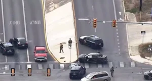 Воздушная зарядная станция протаранила несколько автомобилей на скорости 160 км/ч